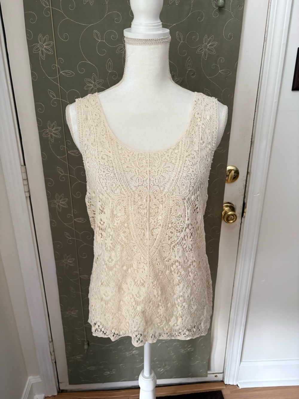 fun 2 fun Cream Lace Crochet Tank Top
